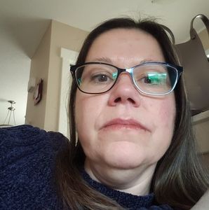 Meet your Posher, Connie